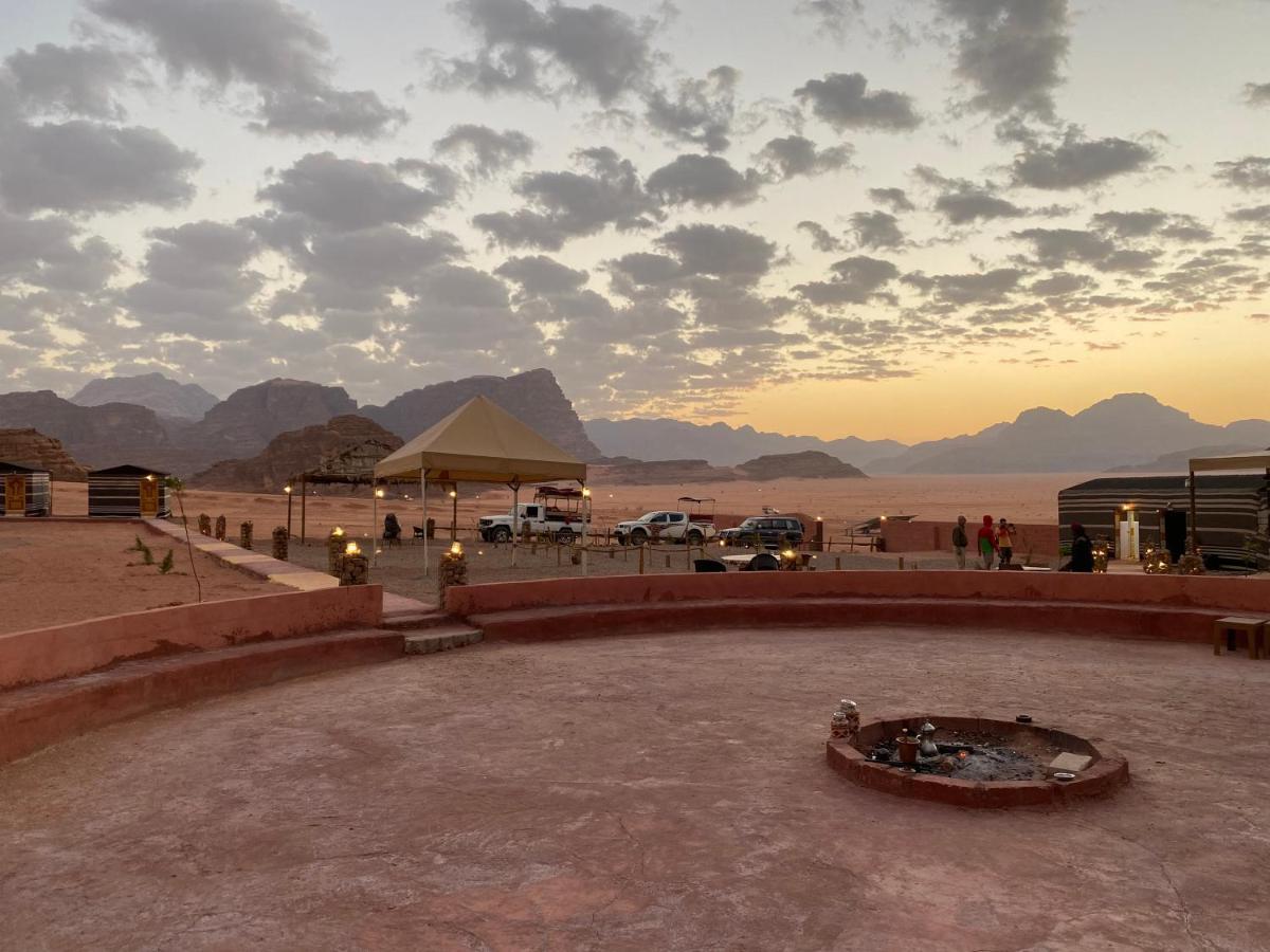 Hotel Star Guide Luxury Camp à Wadi Rum Extérieur photo